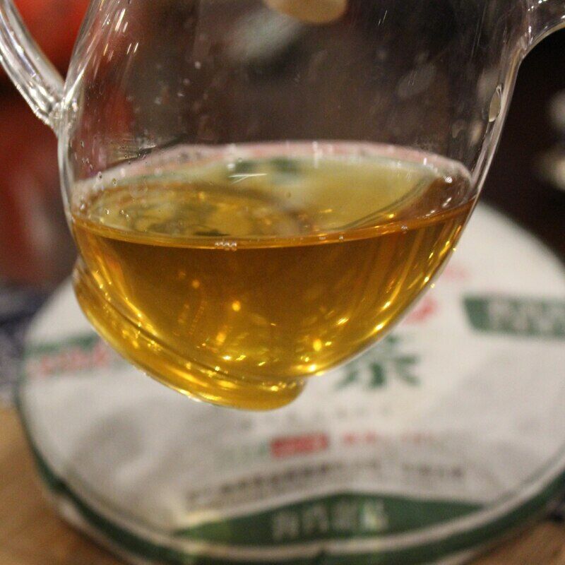 HelloYoung /yr Lao Tong Zhi 9948 Raw pu er Tea Yunnan Old Comrade puer 357g