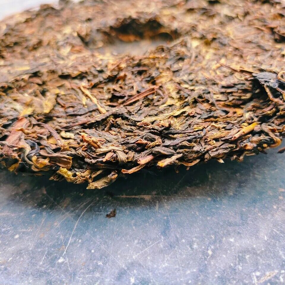 HelloYoung LaoBanZhang Qizi Tea Cake Shen Puer Tea 357g Early Spring Cha Puerh