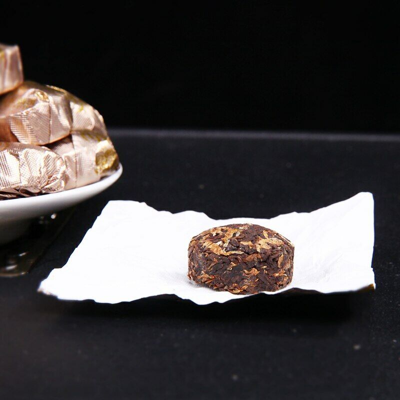 HelloYoung Yunnan Aged Shu Puerh Tea Ripe Mini Puer Tuocha with Chrysanthemum 500g