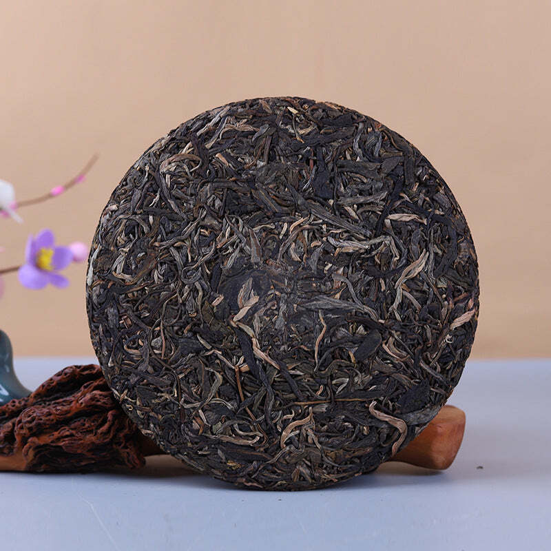 357g Top Pu-erh Shengcha Menghai Qizi Puerh Raw Tea Cake Yunnan Pu'er Green Tea Main image