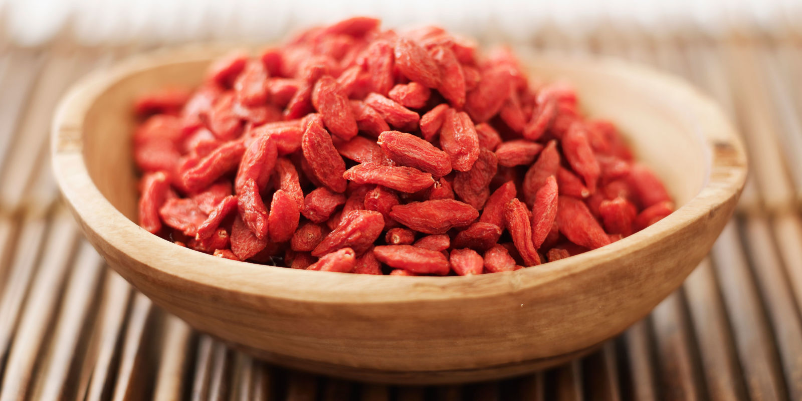 SUPREME GRADE EXTRA LARGE GOJI BERRIES WOLFBERRY BERRY 1 LB FROM QINGHAI Main image