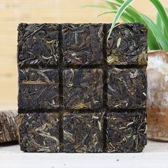 HelloYoung 100g Big Snow Mt. Yunnan Xiaguan Gold Silk Pu-erh Puer Pu'er Brick Tea