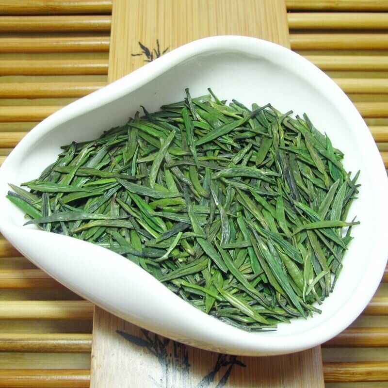 HelloYoung Zhu Ye Qing Green Tea Sparrow's Tongue Emei Mountain Que She Tea* Secondary image