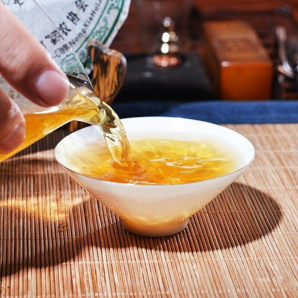 HelloYoung The First Village Lao Ban Zhang * Menghai Pu-erh Tea Cake 357g Raw Puer Tea
