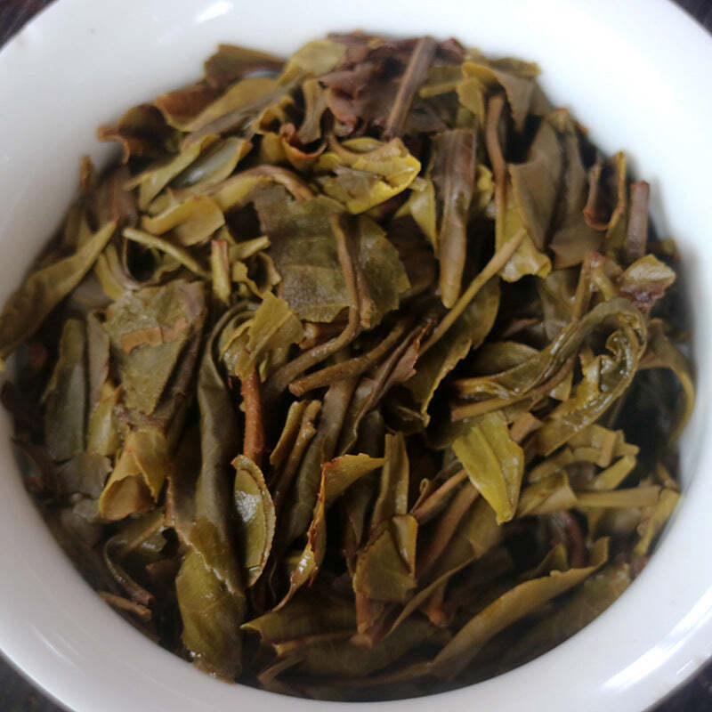 Thé cru Pu'er du Yunnan brun classique gâteau au thé cru thé Pu'er 357g