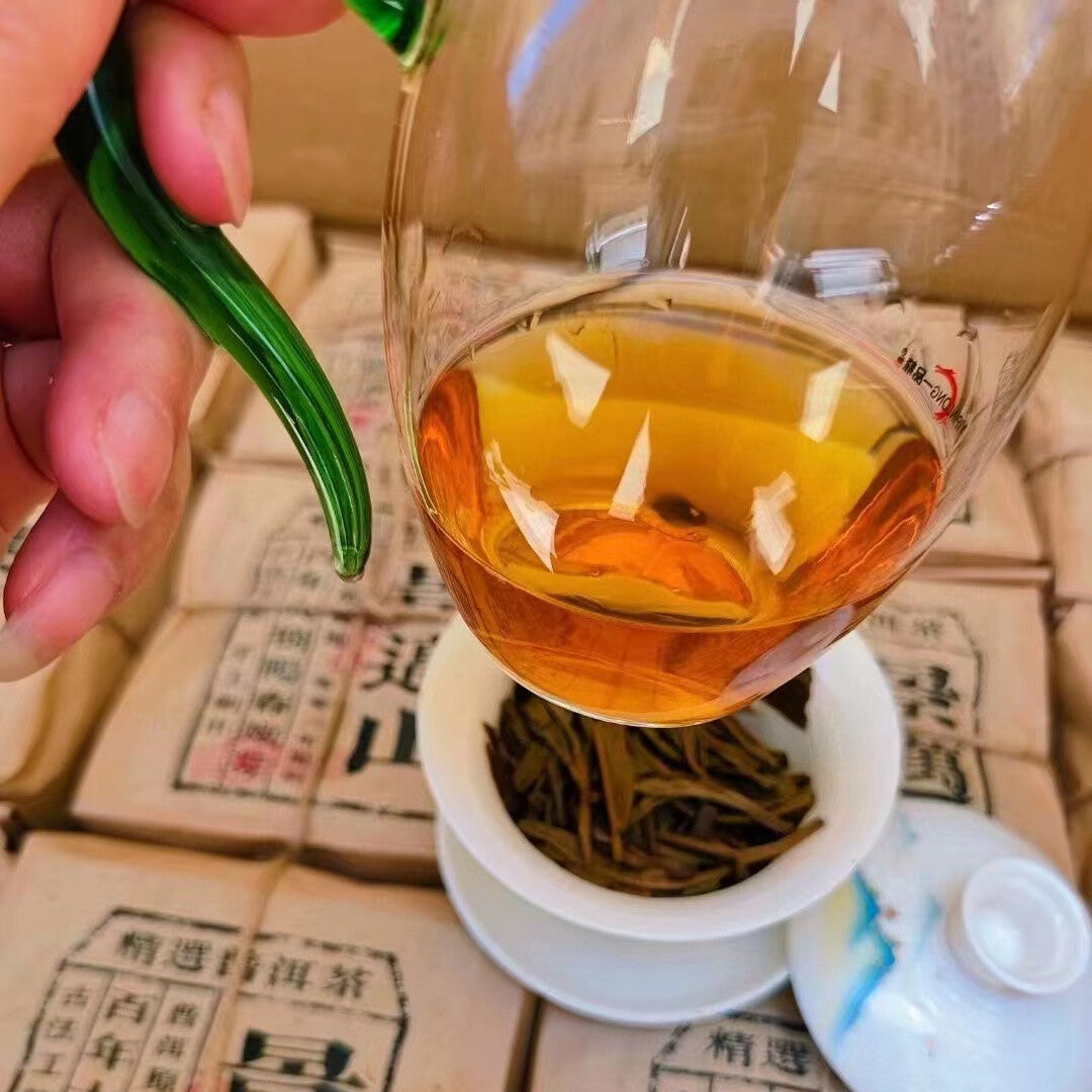 Yunnan Raw Pu-erh Tea 2003 Jing Mai Mountain Loose Leaf Aged Pu'er Raw Tea 250g Main image