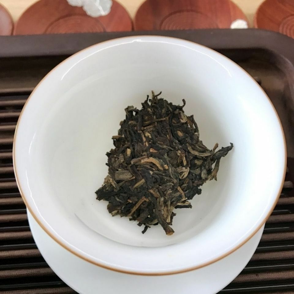 HelloYoung Ancient Mt. Old Tree * Haiwan Old Comrade Puer Raw 500g Lao Tong Zhi Tea