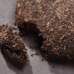 HelloYoung Dayi Wei Zui Yan Classic Pu'er Tea Cake Ripe Aged Puer TeaMenghai TAETEA 357g