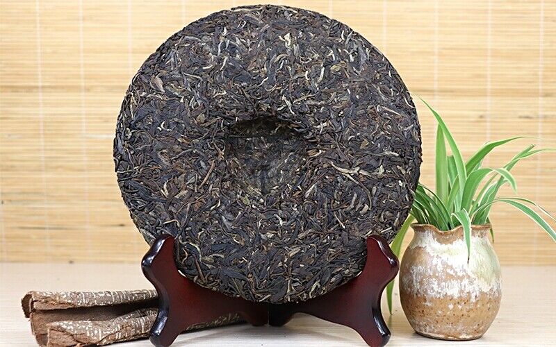 HelloYoung Milestone Green Cake * BAJIAOTING Pu'er Tea Bulang Mountain Puer Raw Tea 357g