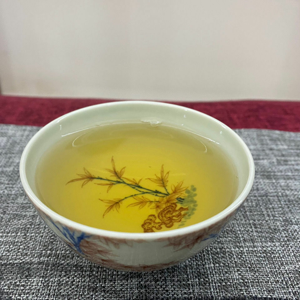 HelloYoung Yr Mother Tree Tea Green The Ancestor of Mengku Big Leaf Raw Puer Tea 500g