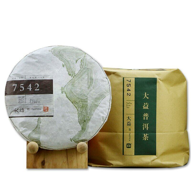 HelloYoung TAETEA 7542 Sheng Puerh Dayi 1401 Batch Raw Pu er Menghai Tea Cake 357g