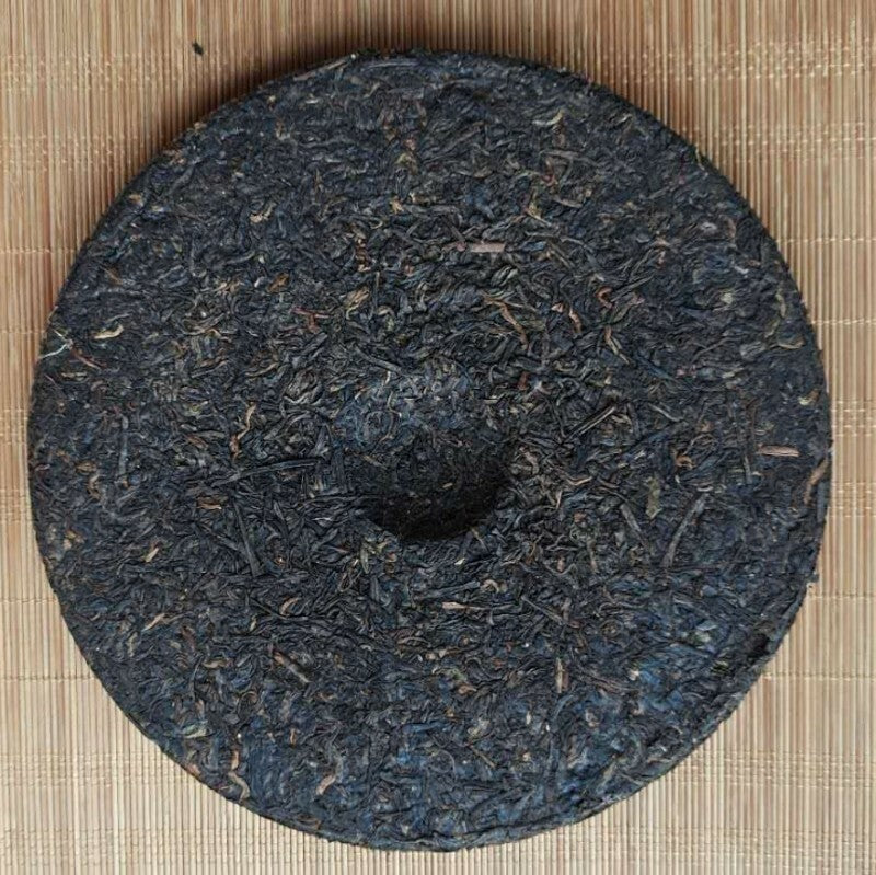HelloYoung TeaWuzhou Liu Pao Tea Black Tea Aged Dark Tea Liubao Tea Cake Liu Bao HEI CHA 480g