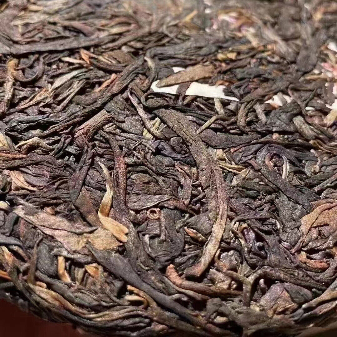 Yunnan Aged Pu-erh Raw Tea Cake 2007 Bulang Raw Puerh Old Tea Puer Cake Tea 400g Main image