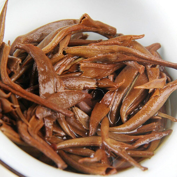 HelloYoung TeaFengqing Big Golden Bud Nectar Cake with Strong Fragrance Black Tea 357g
