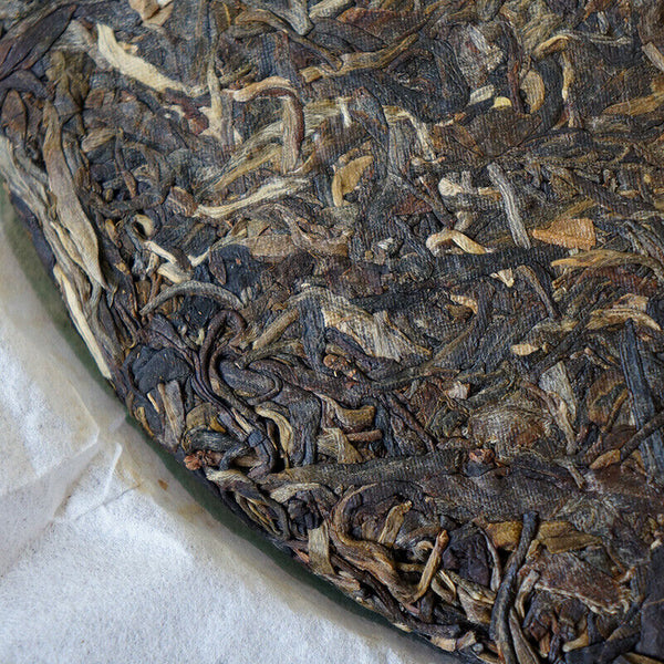 HelloYoung Year Lao Tong Zhi 9948 Raw Pu Er Tea Yunnan Haiwan Old Comrade Puer 357g
