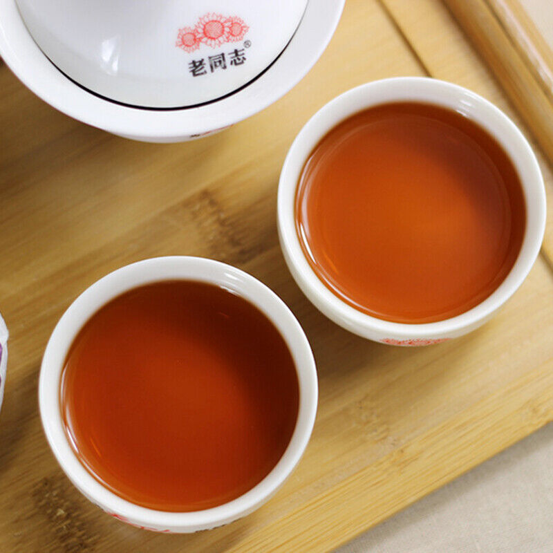 HelloYoung 15 Anniversary Chen Xiang * Lao Tong Zhi Haiwan Old Comrade Ripe Puer 357g