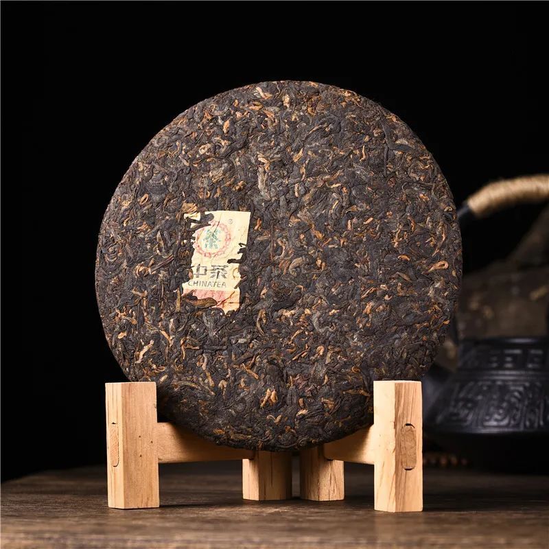 HelloYoung Hou De Good Moral Character * Yunnan Menghai CHINATEA Ripe Pu'er Tea 357g