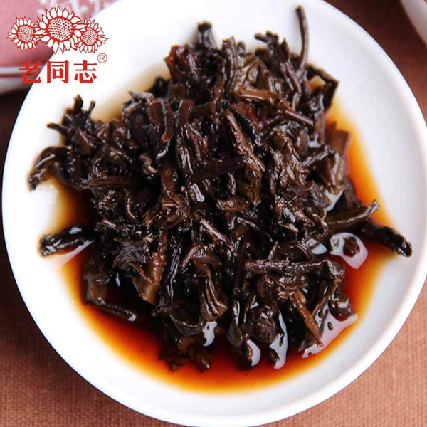 HelloYoung Shu Puer yr HaiWan 9978 Batch 181 LaoTongZhi Old Comrade Ripe Puer Tea Cake