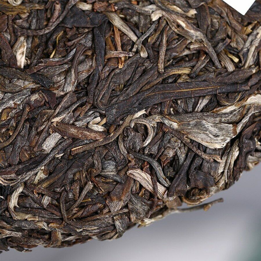 HelloYoung Haiwan Old Comrade Shen Puer Tea Lao Tong Zhi 9948 Raw Puer Tea 357g