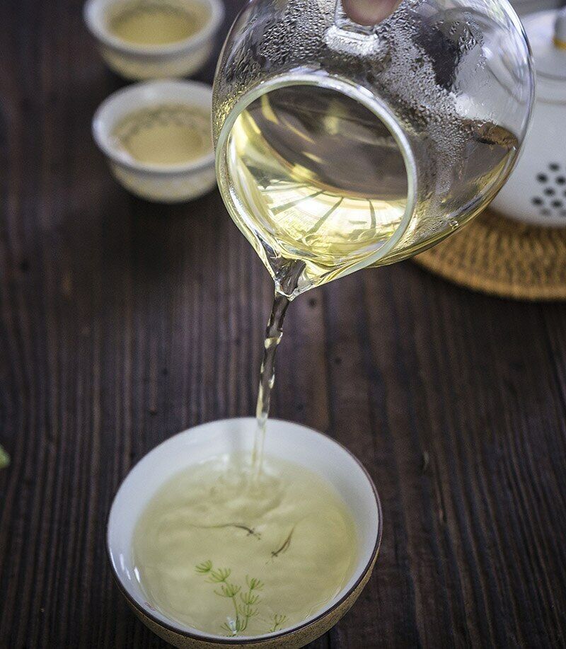 HelloYoung Dian Lv Silver Tips Yunnan Green Tea Supreme Organic Early Spring Snowy Mountain