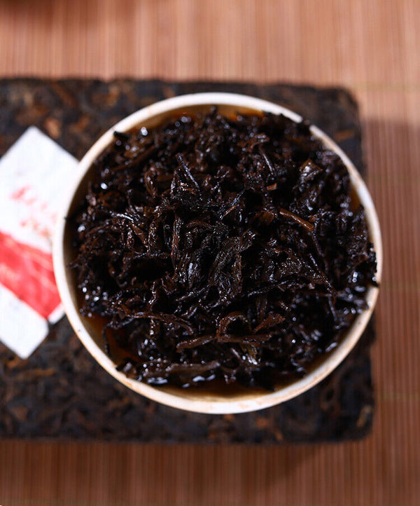 HelloYoung Haiwan Old Comrade Made Good Tea for Everyone Pu-erh Pu'er Brick Ripe 250g