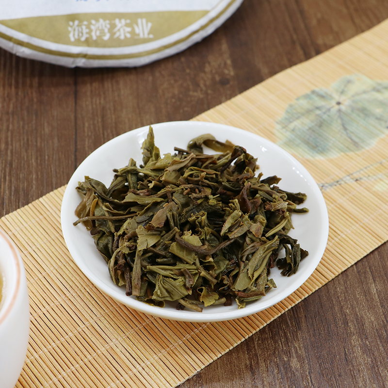 HelloYoung HAIWAN Brand Old Comrade Deep Mountain Old Tree Pu-erh Tea Cake 500g Raw