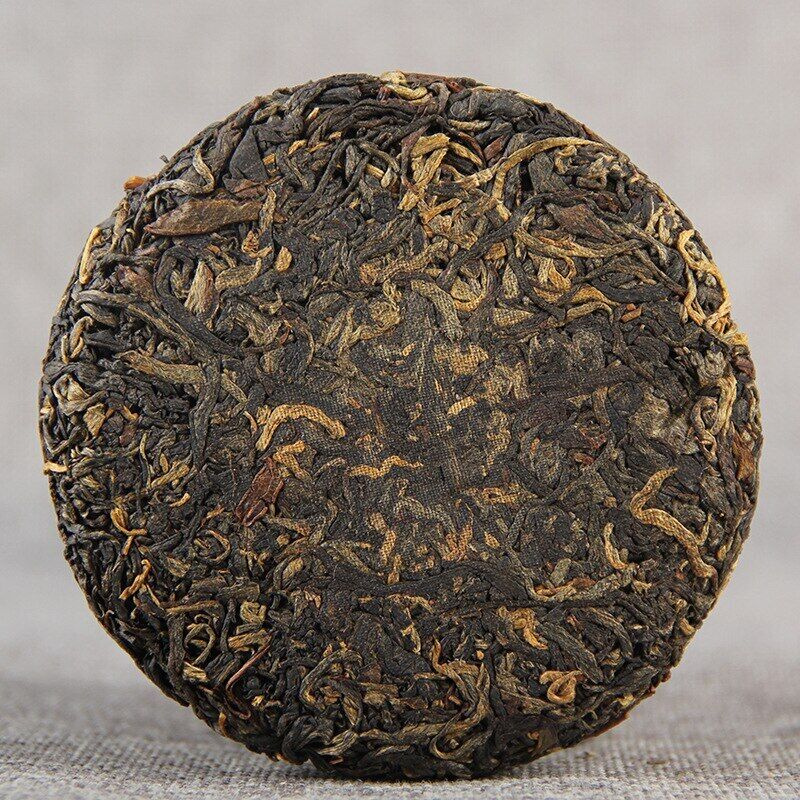 HelloYoung TeaYunnan High Mountain Ancient Tree Black Tea Sweet, Floral Aroma 100g Secondary image