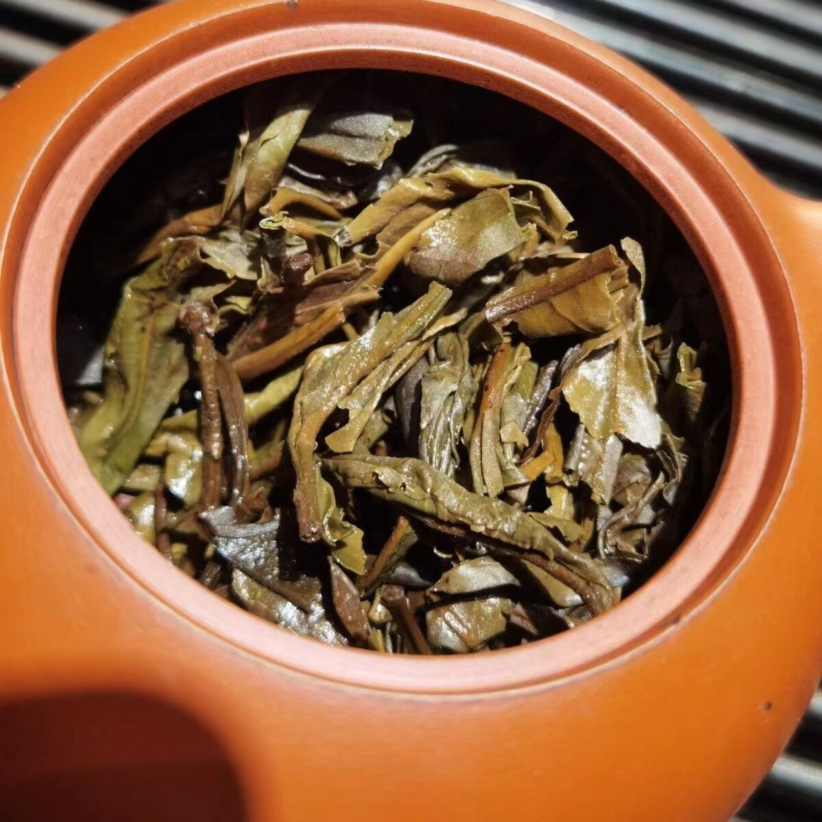 Yunnan Raw Puerh Old Tea Cake Mengku Shuang Jiang Aged Raw Pu'er Cake Tea 390g