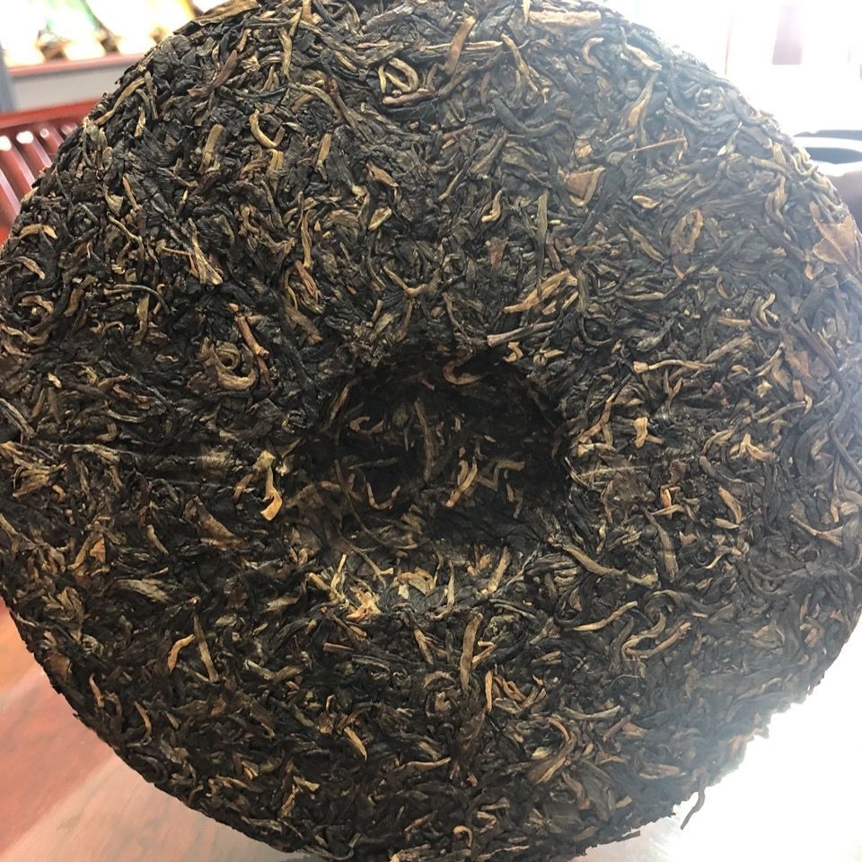 HelloYoung CNNP ZhongCha First Grade of Chinese Tea Raw Pu'er Tea Yunnan Puer Tea 357g
