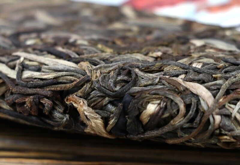 HelloYoung Autumn Frost * Haiwan Puer "Qiu Shuang" Shen Pu'er Pu-erh Raw Tea Cake 400g