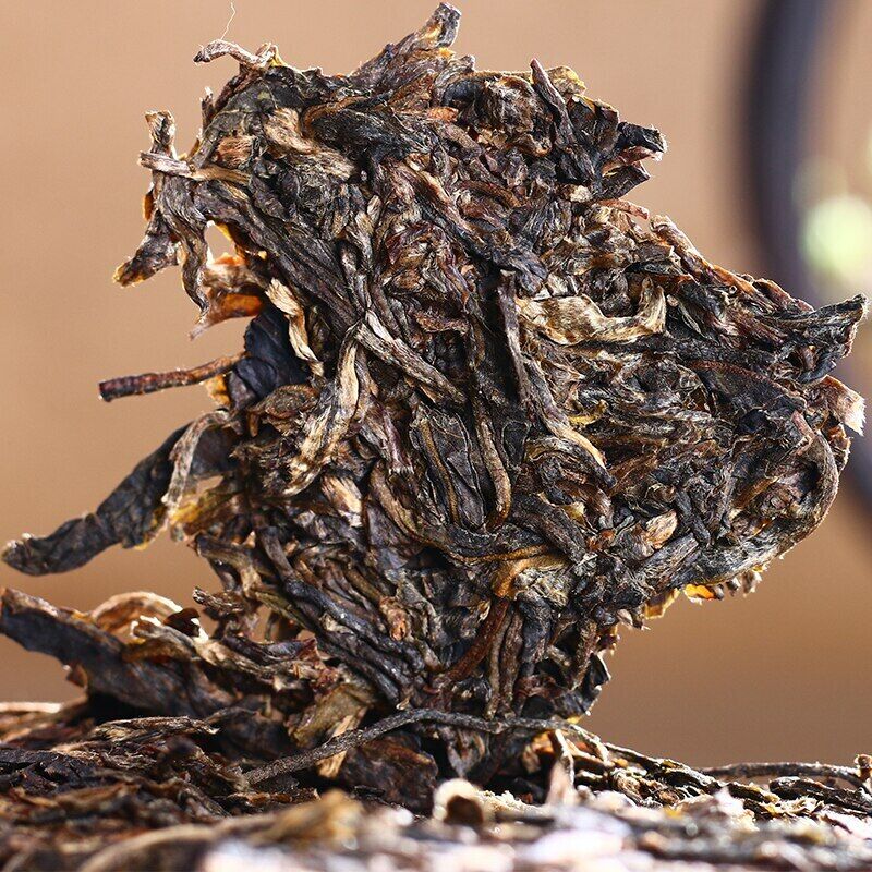 HelloYoung Year Shen Puer Tea Haiwan Old Comrade 9928 Batch 121 Raw Puer Tea 357g
