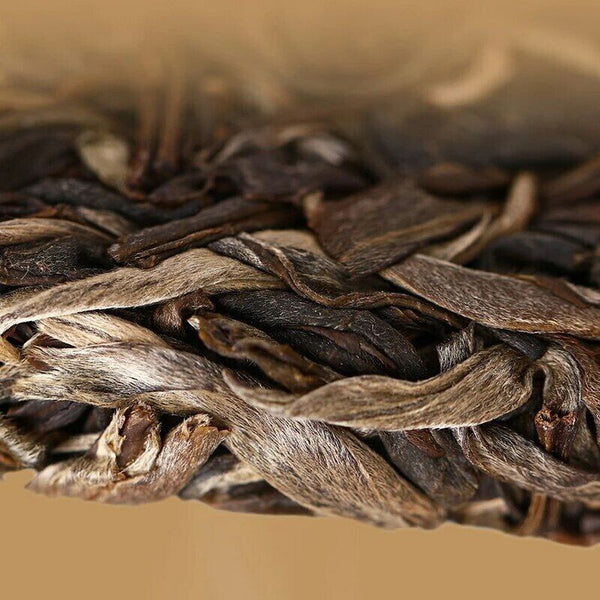 HelloYoung Old Comrade Old Raw Puer Tea Cake 400g Liang Pin Ling Qi Shen Puer Tea