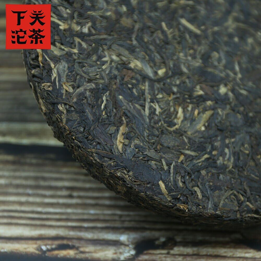 HelloYoung Xiaguan Green Pu Erh Jing Mai Early Spring Sheng Tea 357g/12.59oz