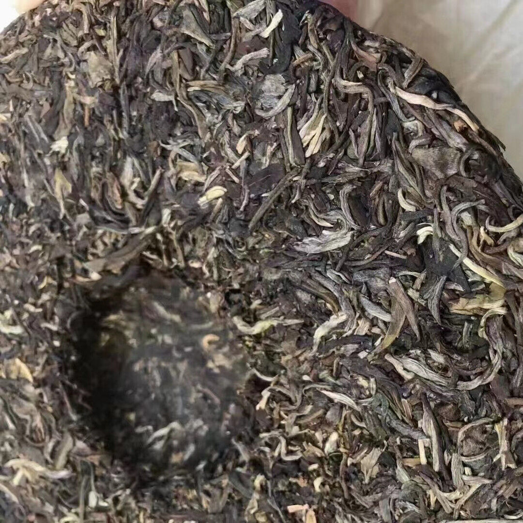357g Yunnan Pu-erh Pld Raw Tea Qizi Aged Raw Pu'er Tea Cake Pu-erh Cake Tea