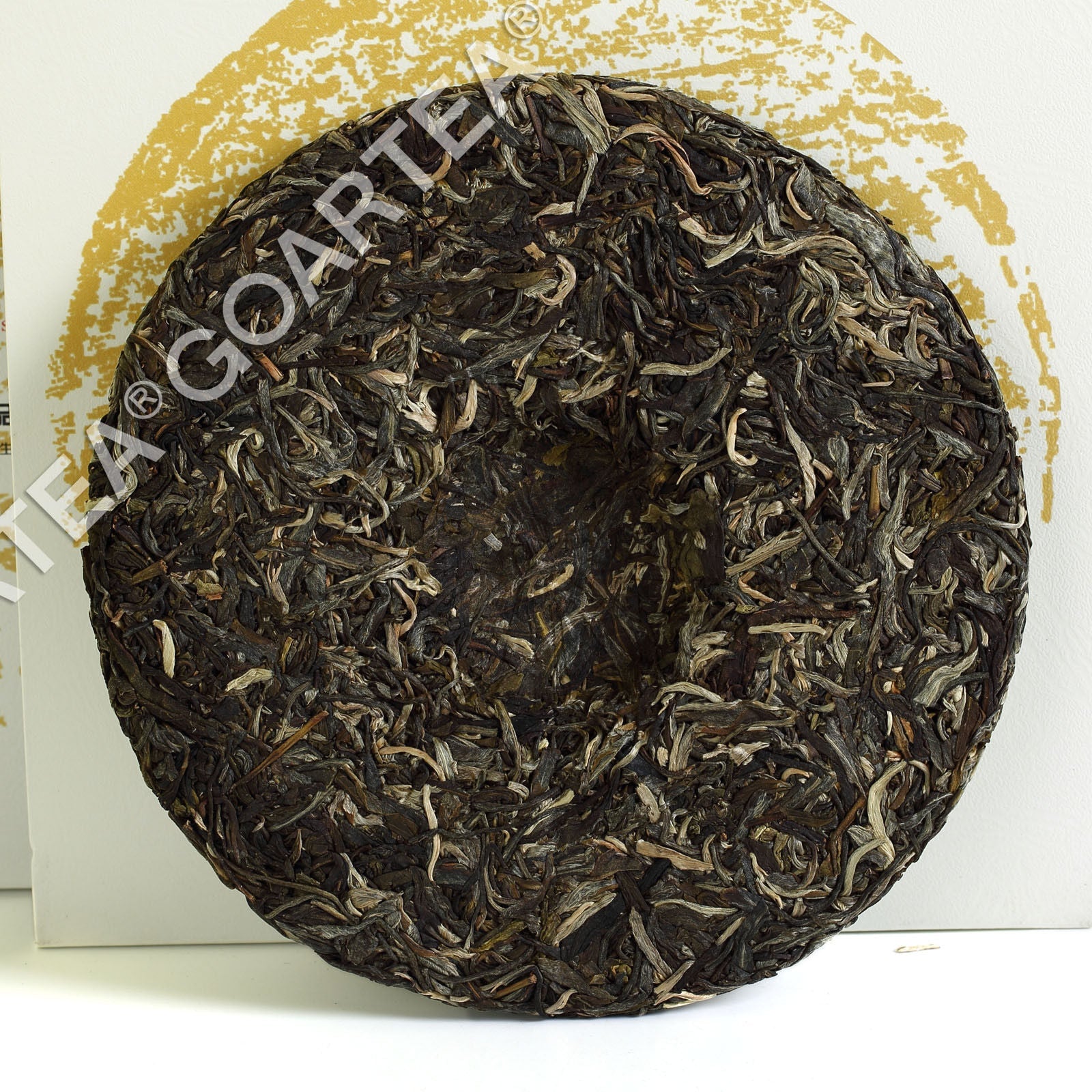 HelloYoung 357g Yunnan puer Pu'er Puerh Tea Iceland King Raw Cake Spring Ancient Tree