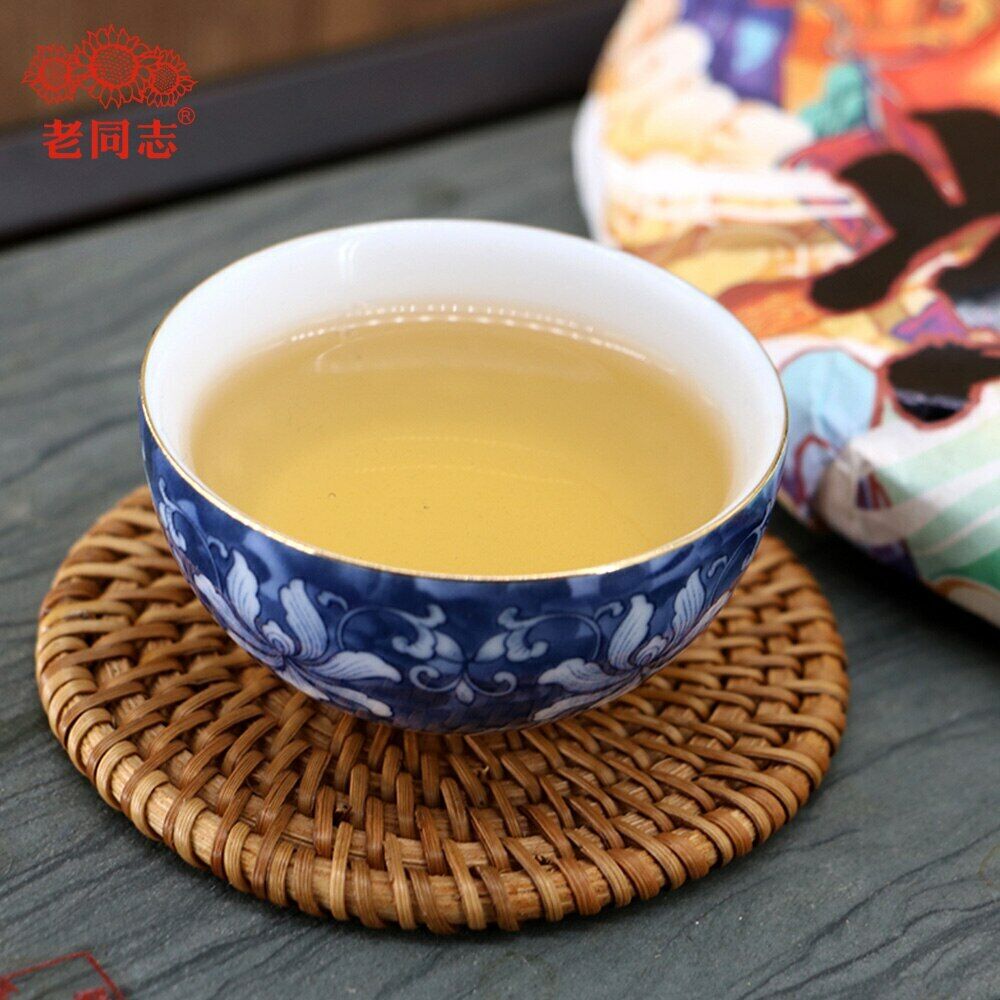 HelloYoung Haiwan Zodiac Bull Raw Puerh Bring You Joy and Luck Sheng Puer Tea 400g