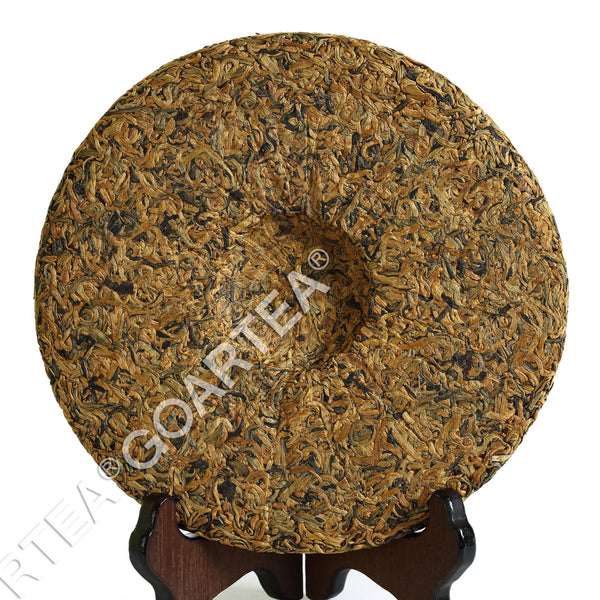 HelloYoung TeaHELLOYOUNG 357g Nonpareil Supreme Golden Buds Dian Hong Yunnan Black Tea Cake