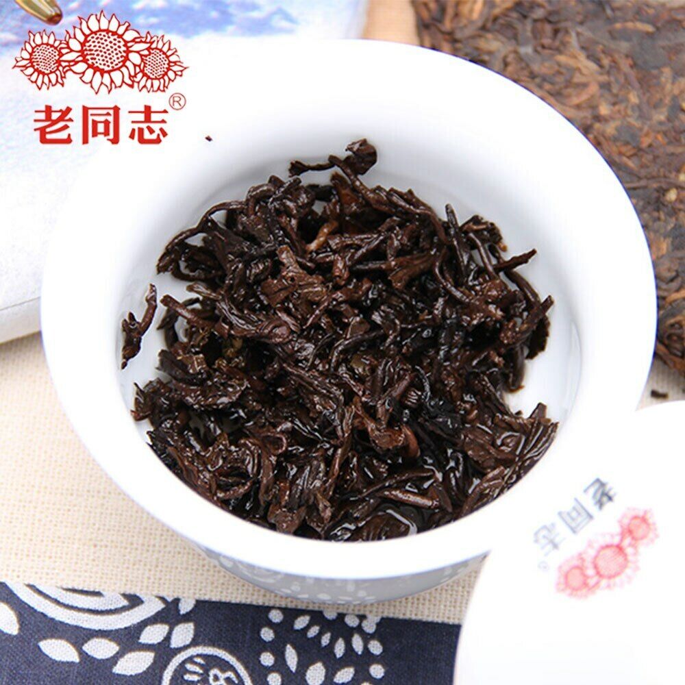 HelloYoung Haiwan Puer Cake "Winter" Dong Xue Shu Pu Erh Tea And Weight Loss 400g