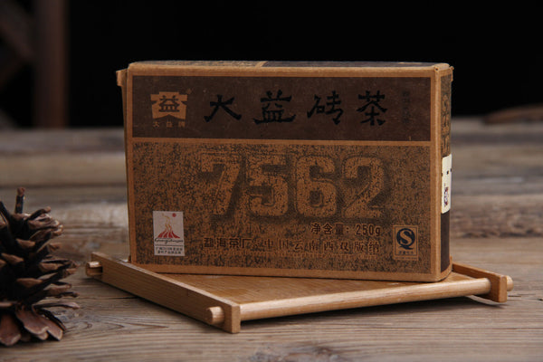 HelloYoung 7562 * Yunnan Menghai Dayi Pu-erh Tea Brick Puerh Ripe Puer Tea Brick 250g