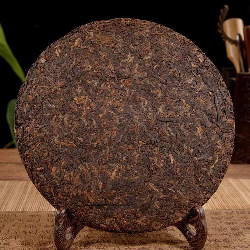 357g Palace Golden Buds Puerh Ripe Tea Cake Yunnan Pu-erh Cooked Tea Black Tea Main image