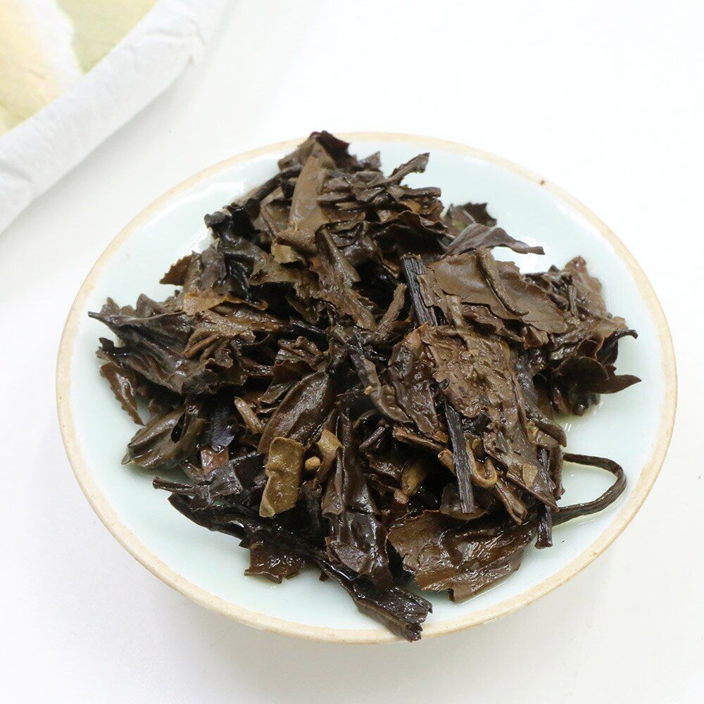 HelloYoung Landscape Old Bai Cha FuJian White Tea Cake 350g