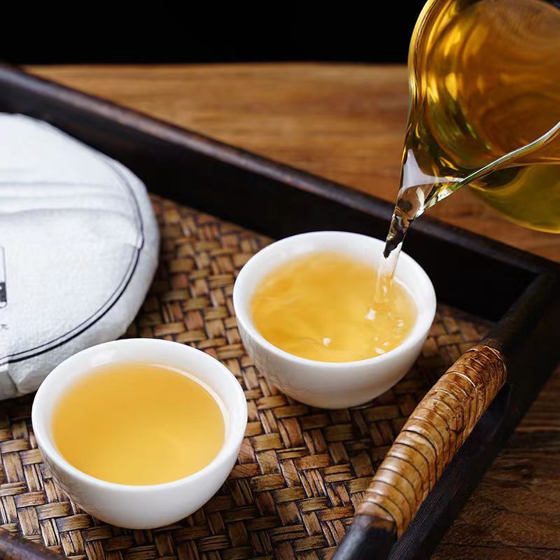 200g Yunnan Puerh Raw Tea Guafengzhai Raw Pu-erh Tea Cake Old Tree Puer Tea