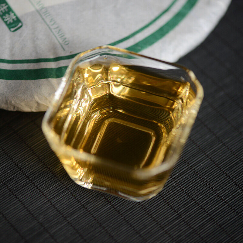 HelloYoung Haiwan Old Comrades 7038 Early Spring Yinhao Pu-erh Pu'er Raw Tea 400g Cake
