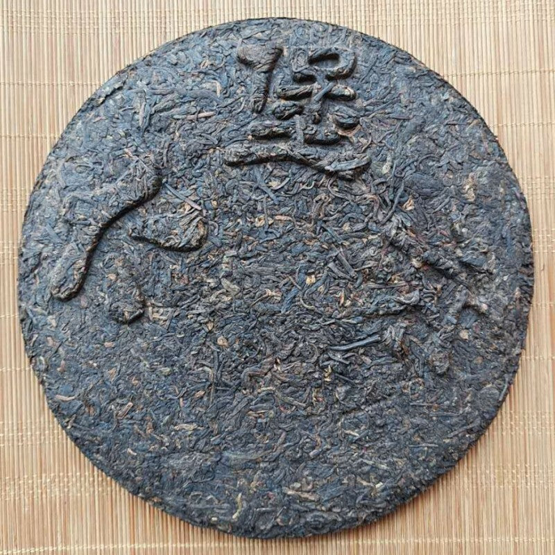 HelloYoung TeaWuzhou Liu Pao Tea Black Tea Aged Dark Tea Liubao Tea Cake Liu Bao HEI CHA 480g