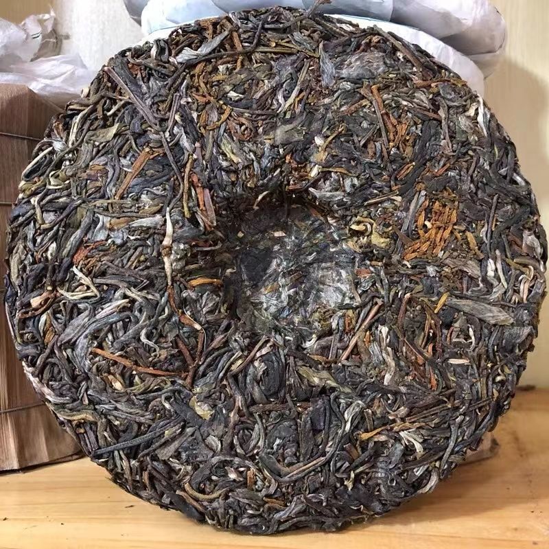 HelloYoung Ding Chun Yuan Wild Jingmai Pangxie Jiao Feet of Crab Pu-erh Tea 357g Raw