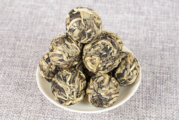 Yunnan Moonlight White Ball Nectar Fragrance Raw Puer Tea Yue Guan Bai Long Zhu