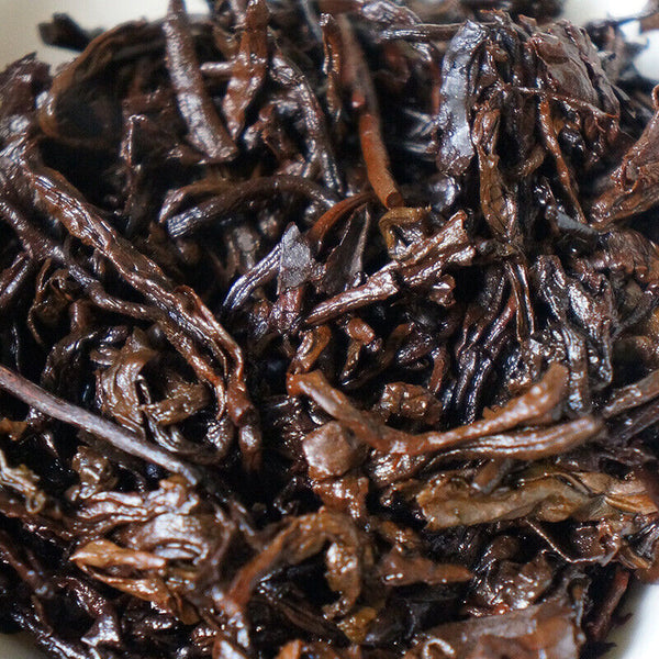 HelloYoung Lao Tong Zhi 7978 Haiwan Old Comrade Puer Tea Cake 357g Ripe Pu-erh Shu Tea