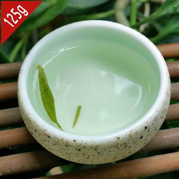 HelloYoung Longjing Tea Chinese Spring Fresh Dragon Well Long Jing 125g Gift Pack
