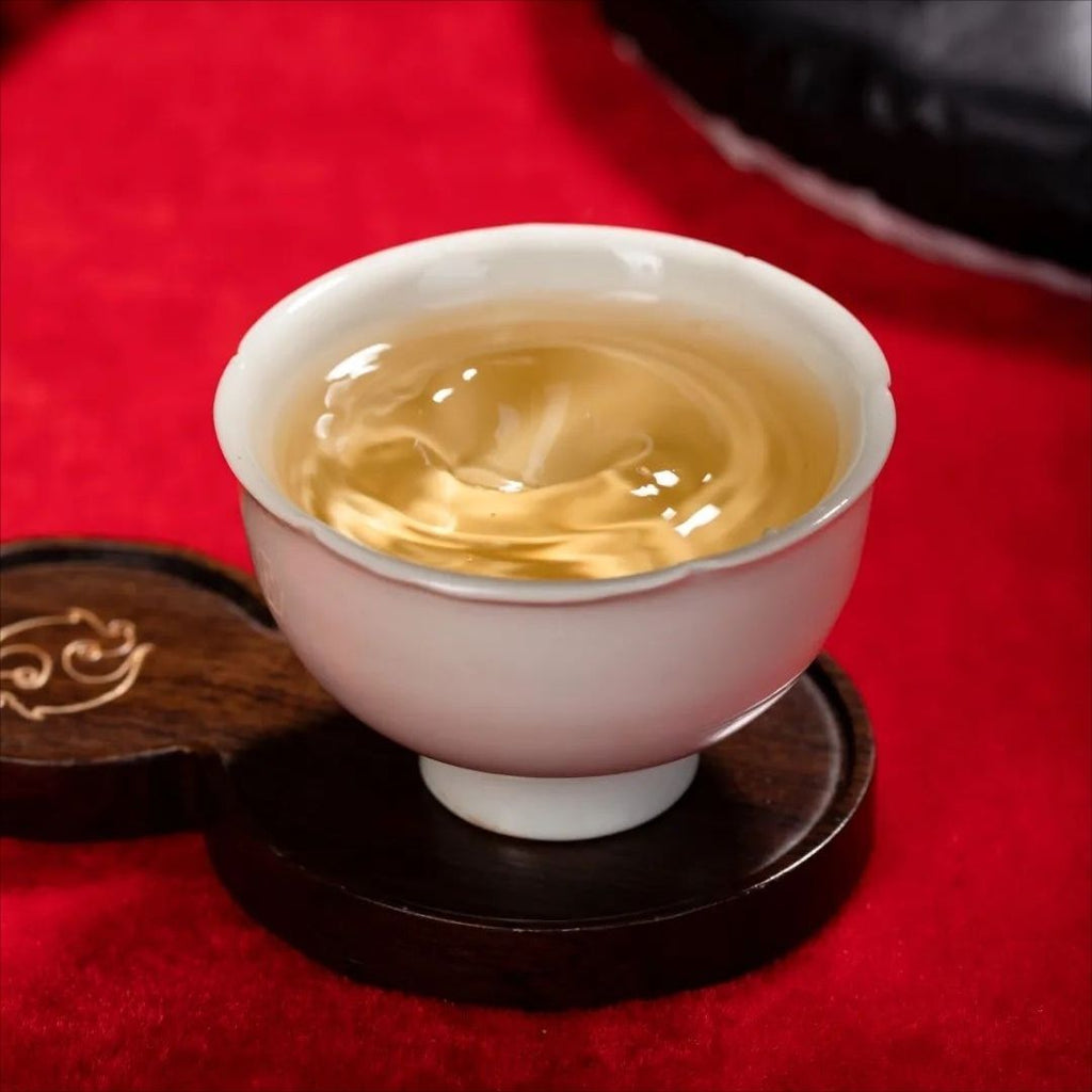 HelloYoungTea 2024 Haiwan Lao Tong Zhi Raw Puer Tea "Dragon" Teng Da Raw Pu Er Cake 400g 2024年海湾老同志生普洱“龙腾达”生普洱饼茶 400克