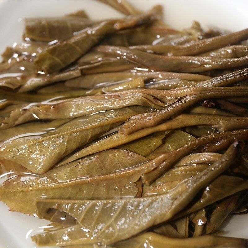HelloYoung Mengku Rongshi Shen Puer Ben Wei Da Cheng 500g Raw Cake Tea
